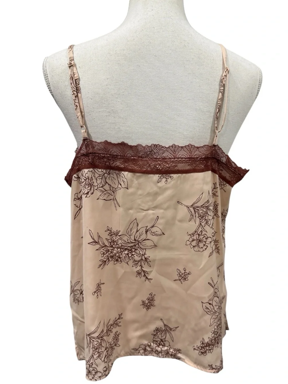 NWT Old Navy Lace Trim Floral Cami Top